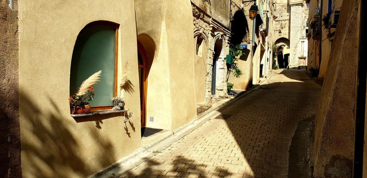 Charmante Suite Independante Avec Cave A Vin Cournonsec エクステリア 写真